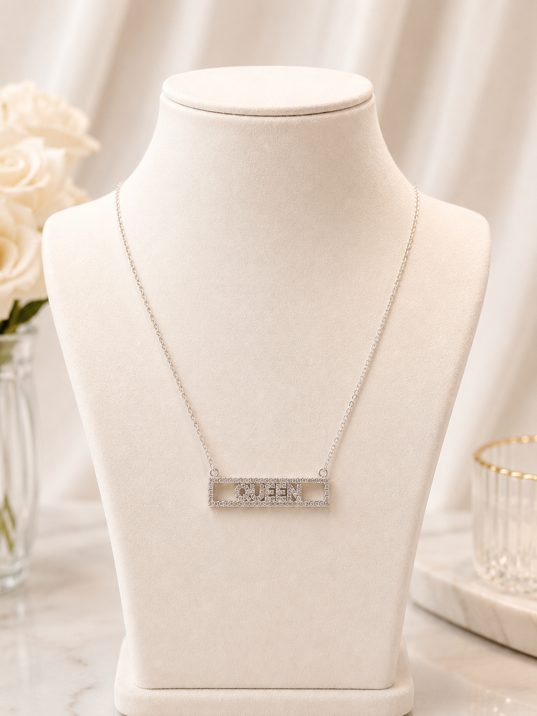 Queen Necklace