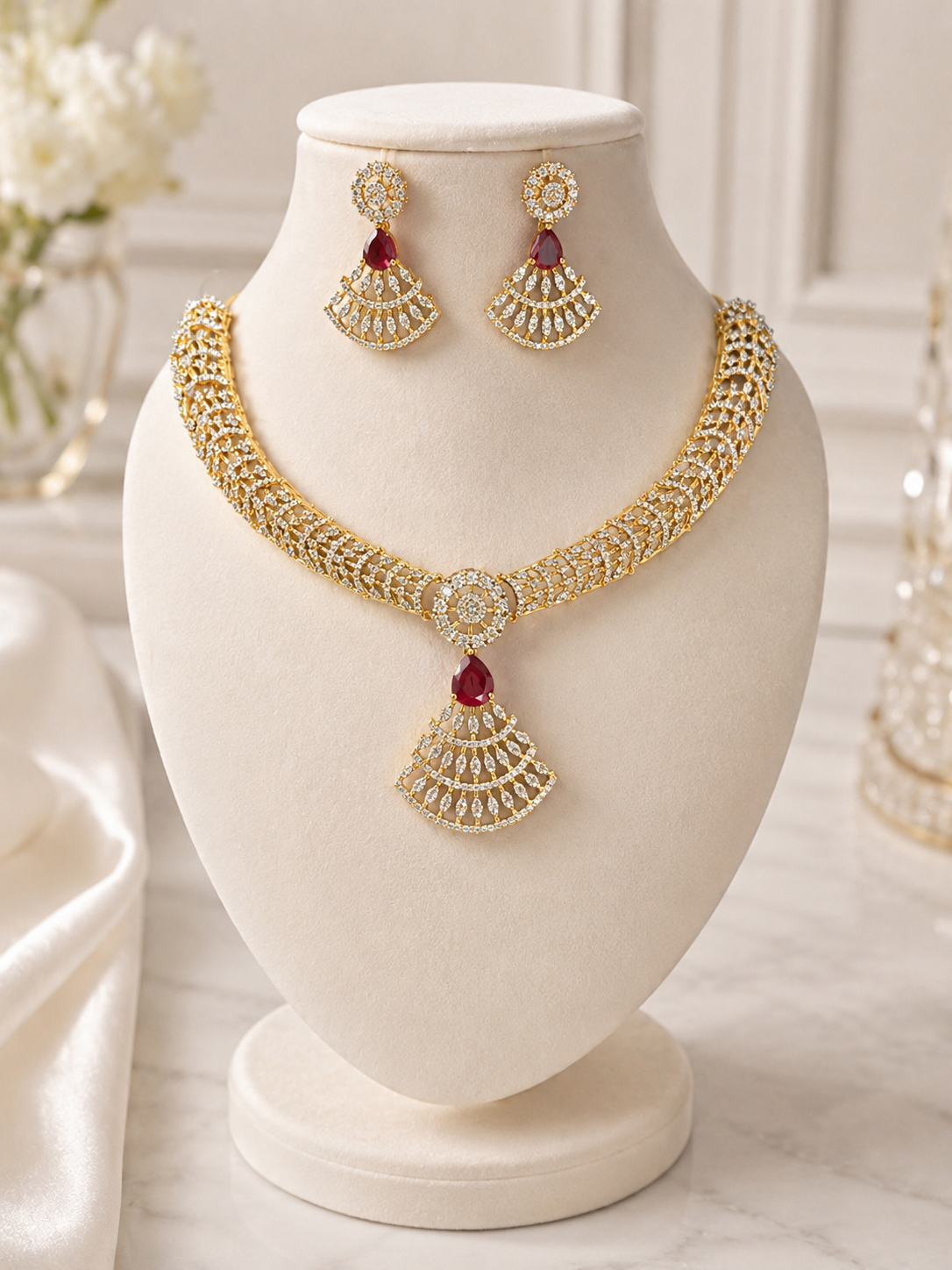 Rosette Royale Necklace Set