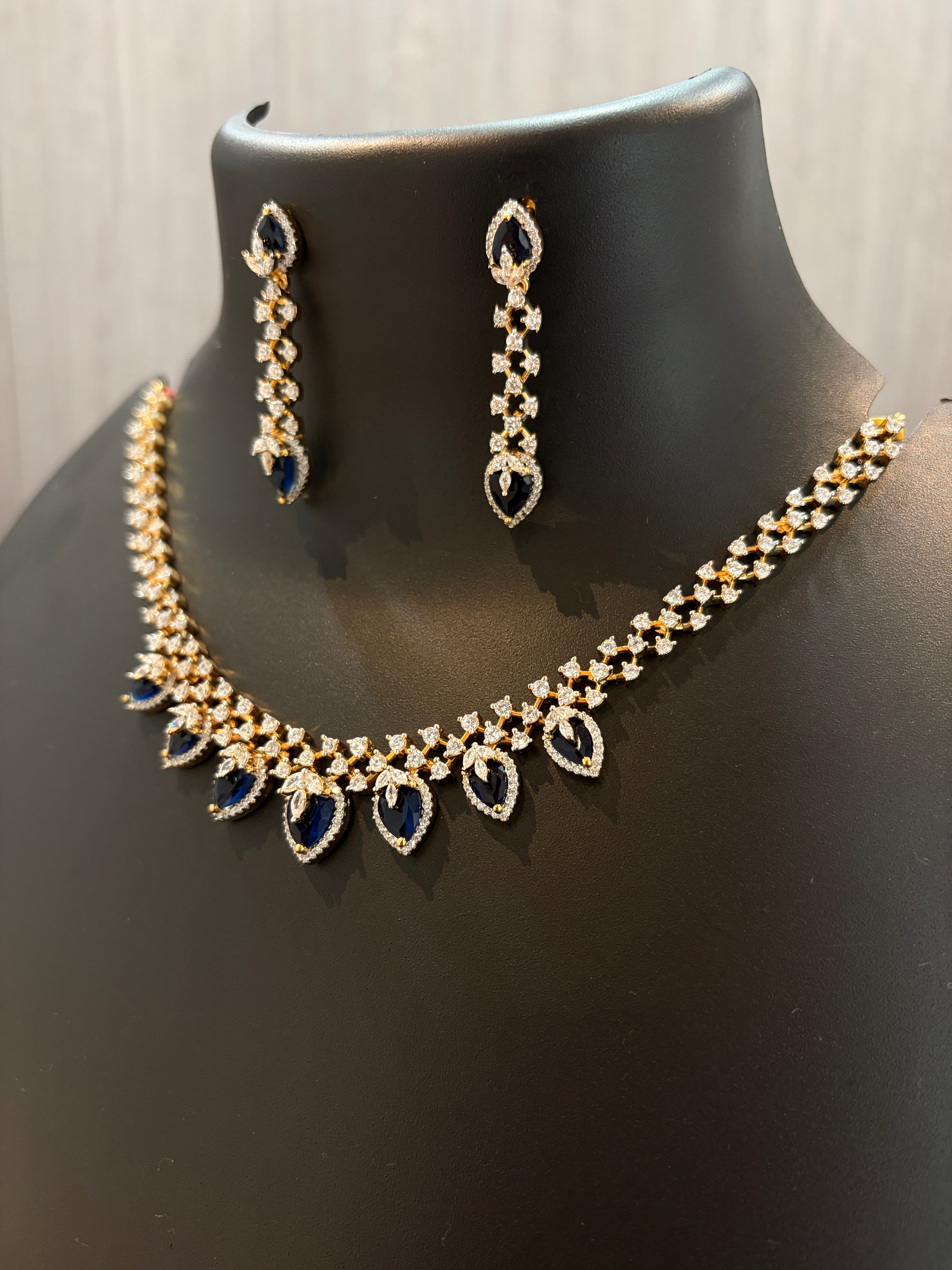 Blue Ember Necklace Set