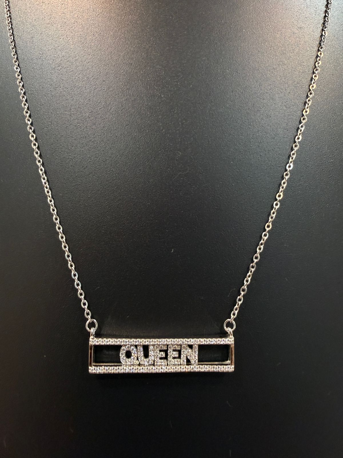 Queen Necklace